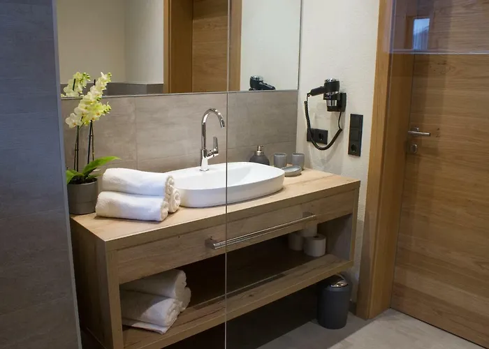 ベッド・アンド・ブレックファスト Panorama Weisses Roessl 3*