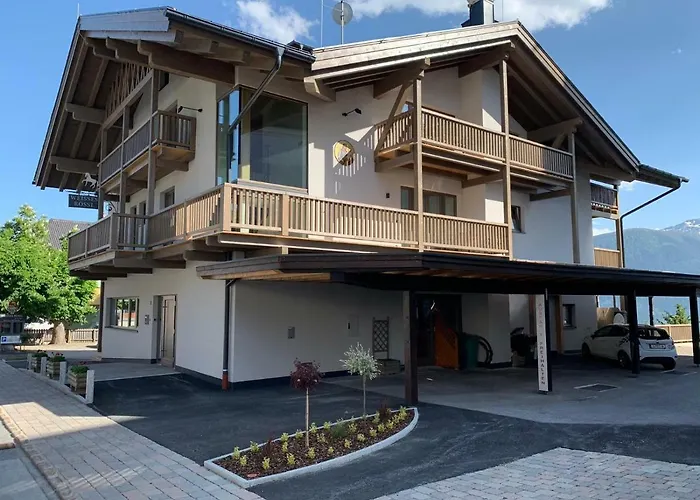 ベッド・アンド・ブレックファスト Panorama Weisses Roessl 3*