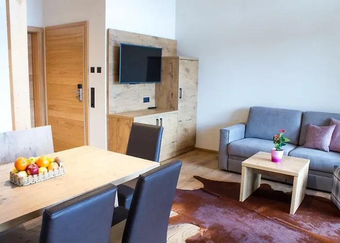 Panorama Weisses Roessl ベッド・アンド・ブレックファスト