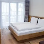 Bed & Breakfast Panorama Weisses Roessl 3*