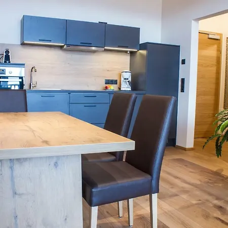 Bed & Breakfast Panorama Apart Weisses Roessl 3*